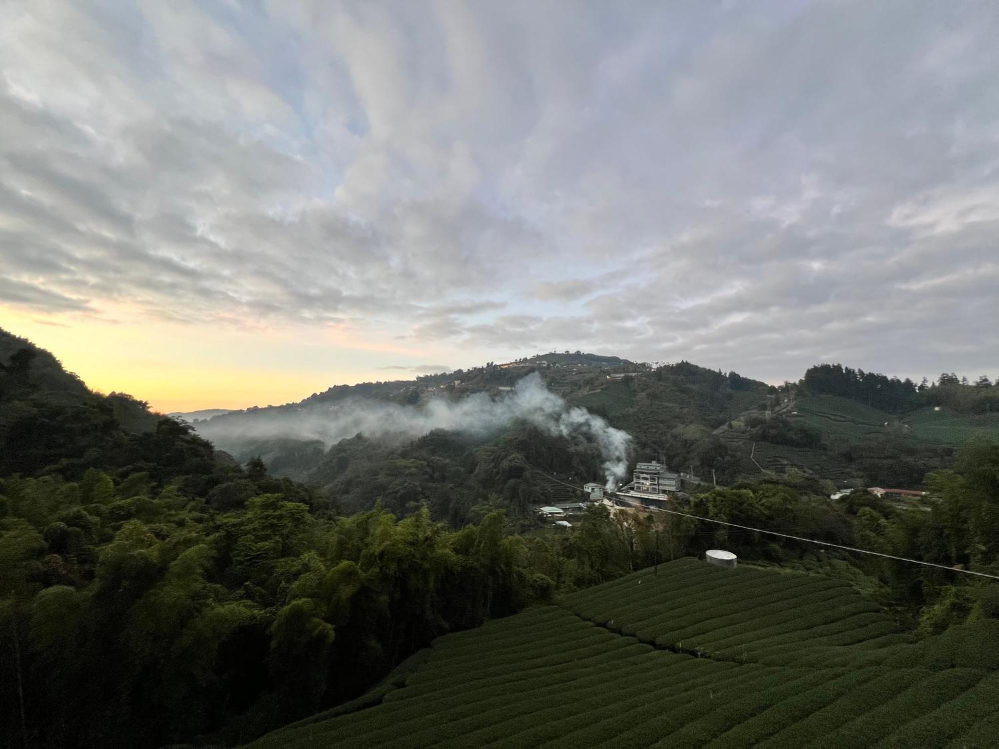 梅山乡詹德仁茶园民宿公寓 外观 照片